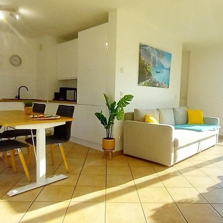 T2 De 56M2 - Geneve A 5 Min- Parking Prive Gratuit Apartment Сен-Жулиен-ан-Женевуа Екстериор снимка