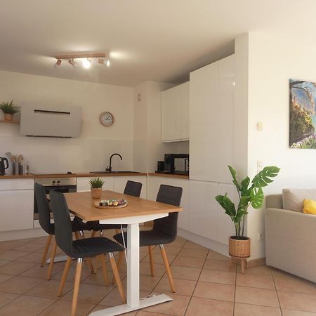 T2 De 56M2 - Geneve A 5 Min- Parking Prive Gratuit Apartment Сен-Жулиен-ан-Женевуа Екстериор снимка