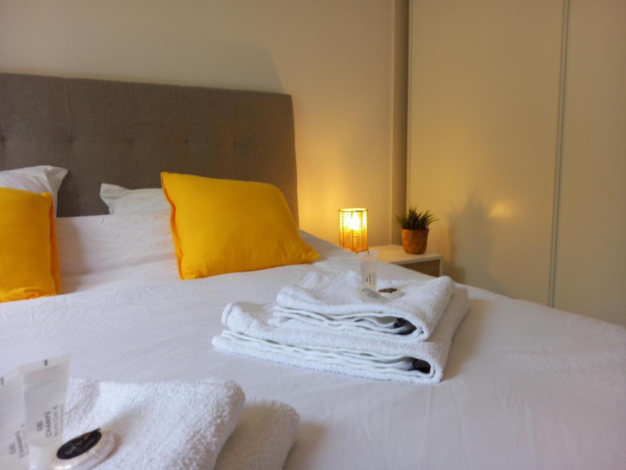 T2 De 56M2 - Geneve A 5 Min- Parking Prive Gratuit Apartment Сен-Жулиен-ан-Женевуа Екстериор снимка