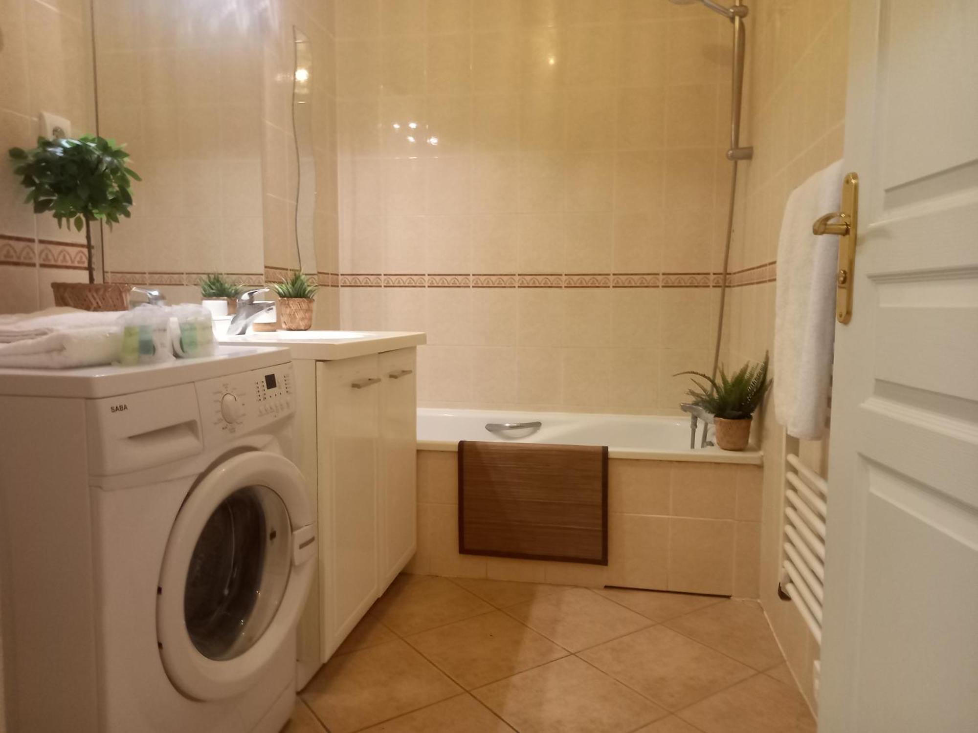 T2 De 56M2 - Geneve A 5 Min- Parking Prive Gratuit Apartment Сен-Жулиен-ан-Женевуа Екстериор снимка